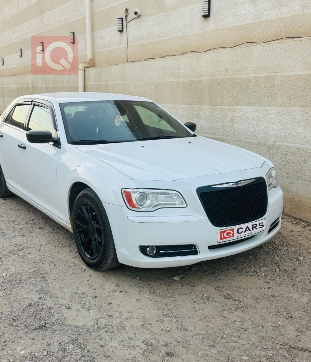 كرايسلر 300